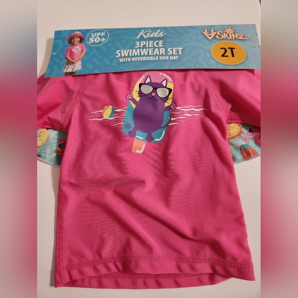 Toddler Girls Bathing suit 50 SPF - Picture 2 of 9